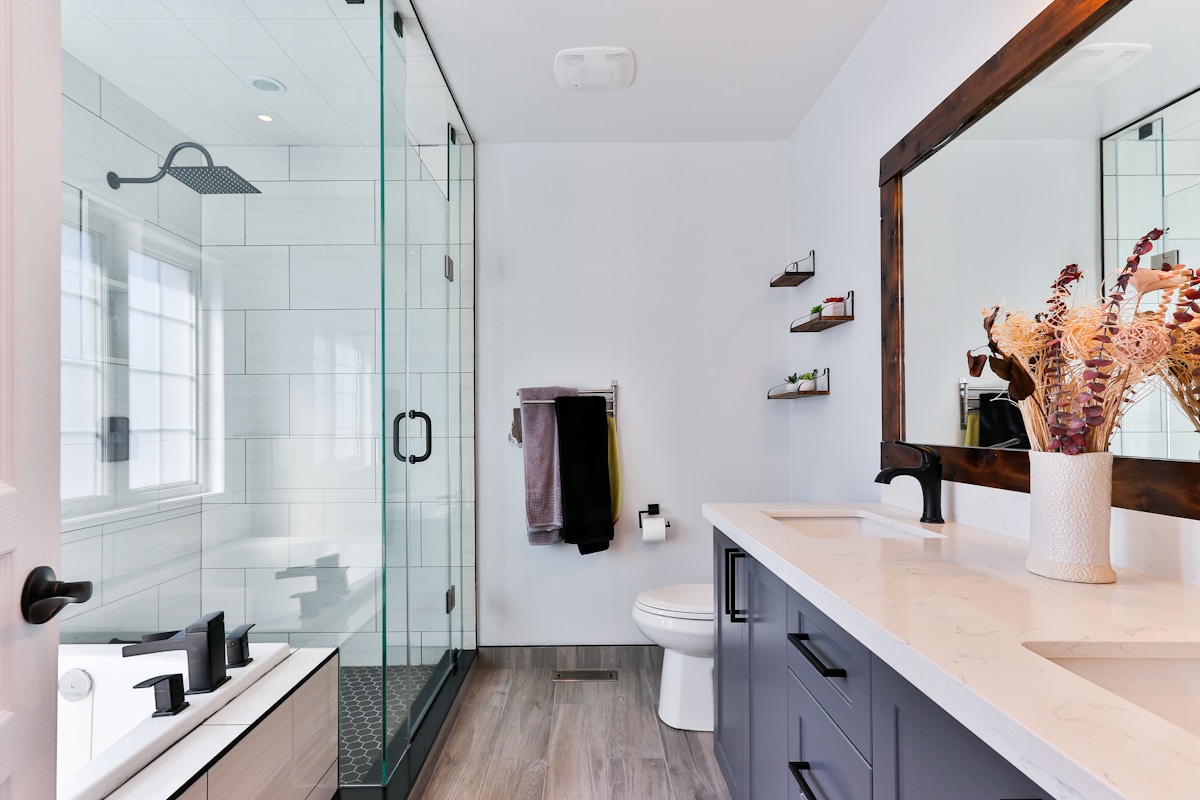 Bathroom Refresh after cleaning